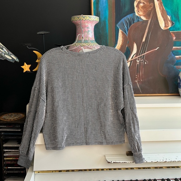 Caution To The Wind Black and White Striped Long Sleeve Crop Top - Picture 5 of 15